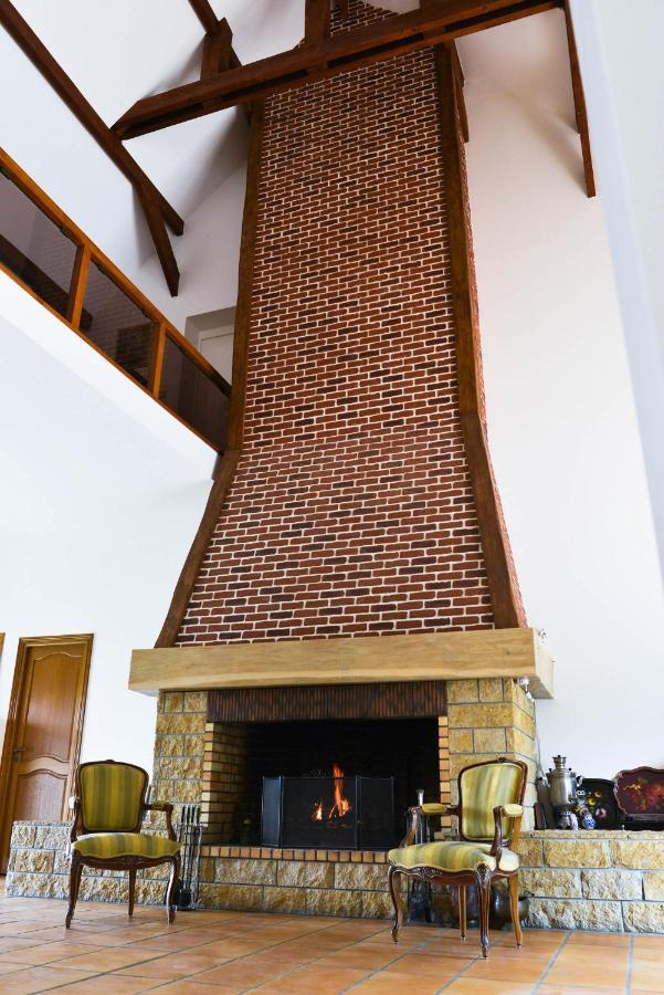 Les Grands Tilleuls Guignes Extérieur photo